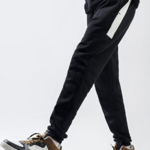 blckwhit1 d2e487af 6dff 4650 92f9 f047be865708